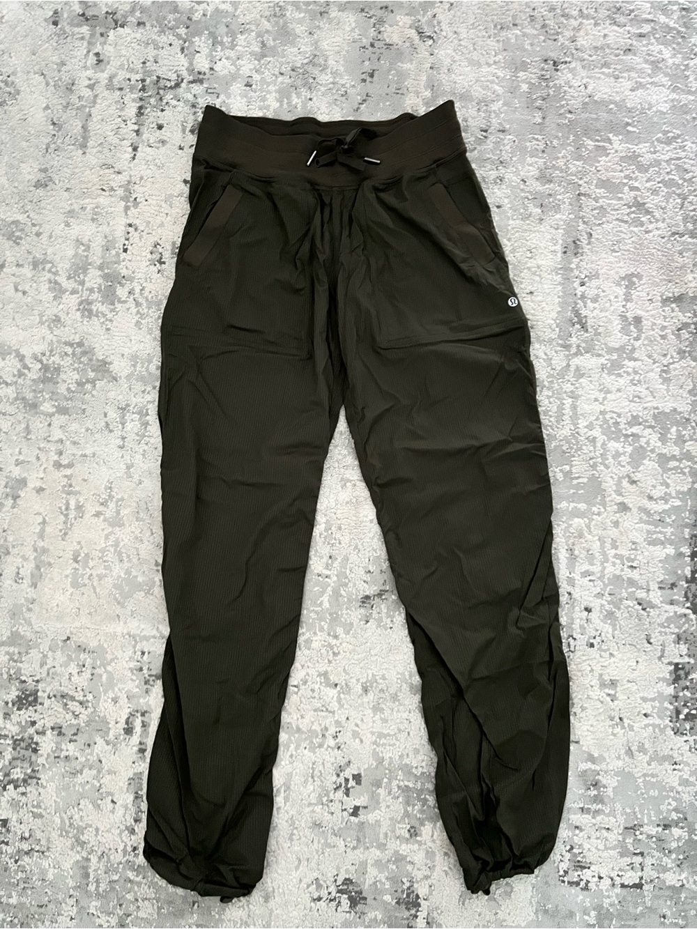 EUC lululemon dance studio pants MR regular length size 8 dark olive